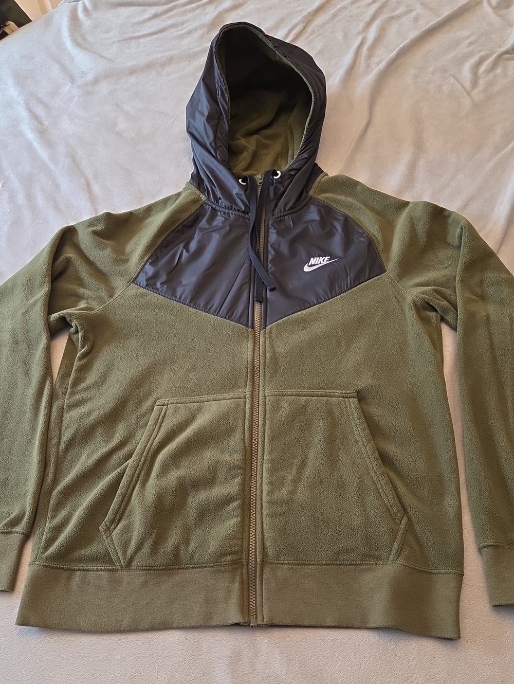 Nike Fleece, Size M, Green & Black